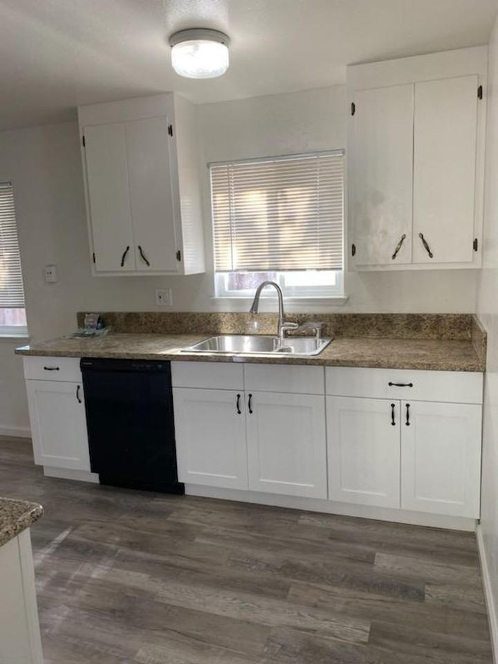 6624 Lemon Hill Ave - Photo 2 of 25