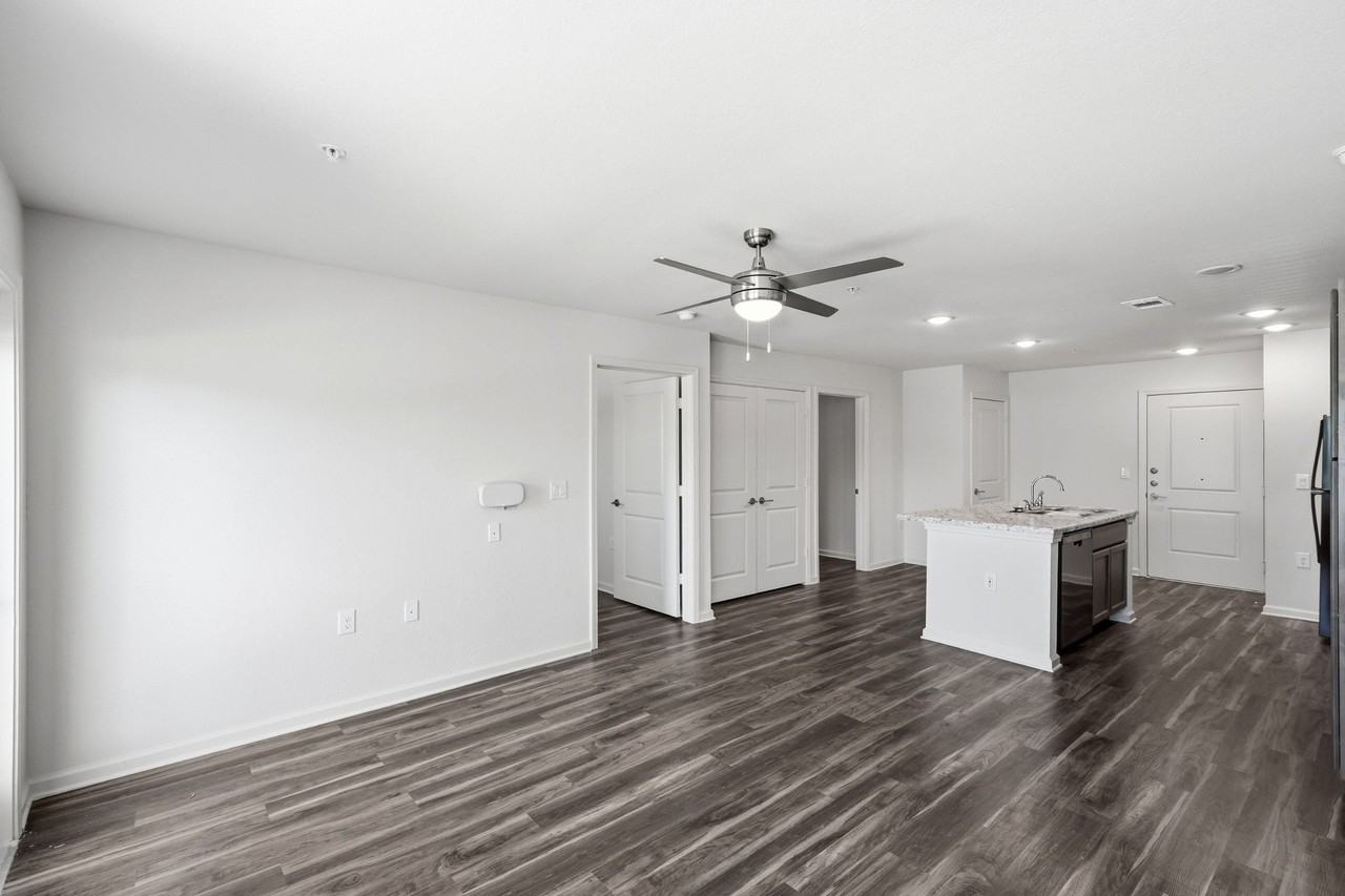 Cedar Bluff Apartments - Photo 2 of 25