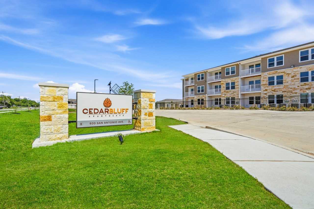 Cedar Bluff Apartments - Photo 7 of 25