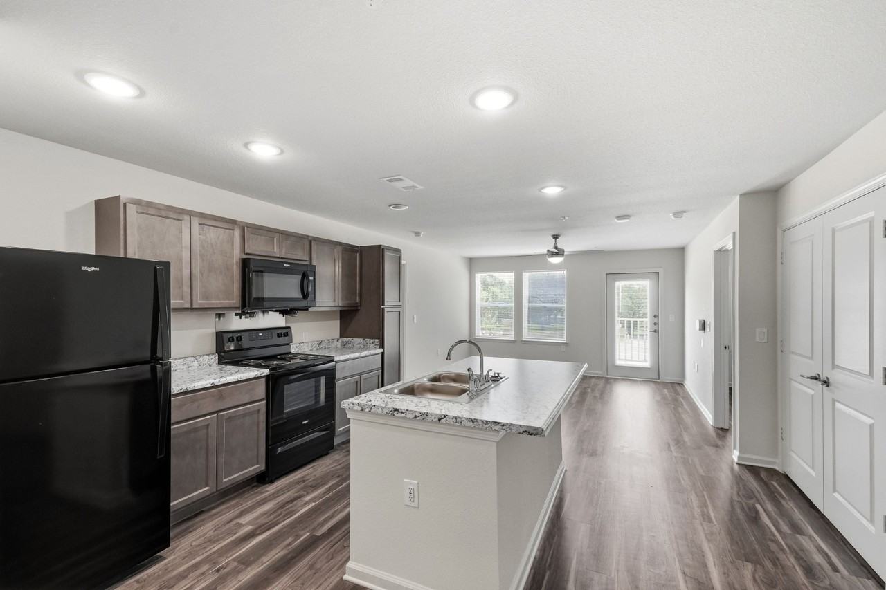 Cedar Bluff Apartments - Photo 3 of 25