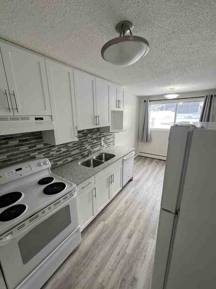 Vista Court - Photo 2 of 12