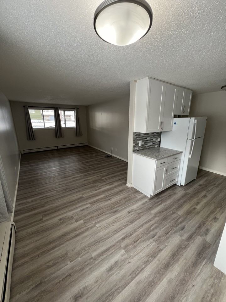 Vista Court - Photo 4 of 12