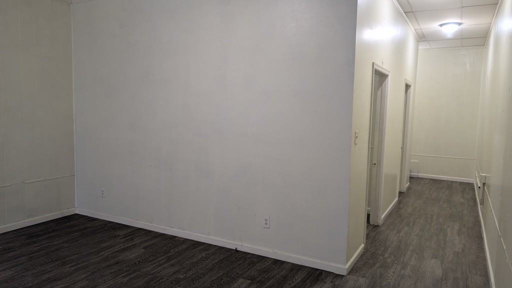 614 Centre St - Photo 5 of 7