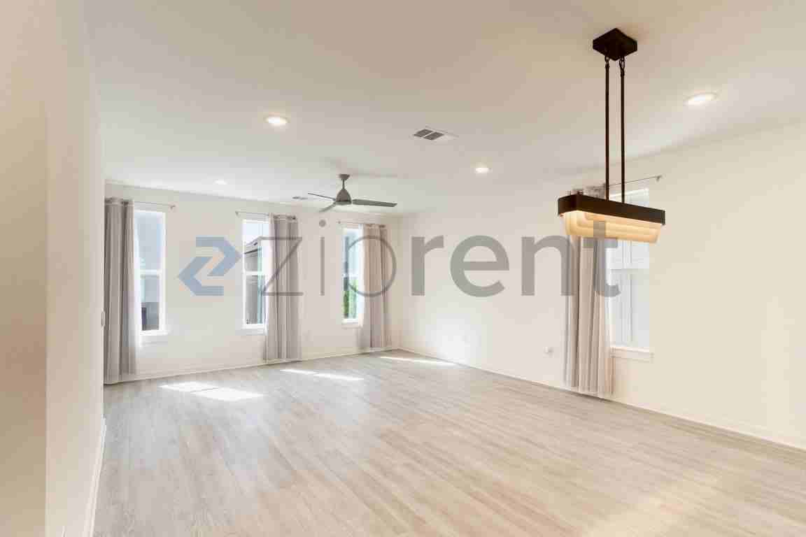 2624 Metcalfe Rd #17 - Photo 2 of 45