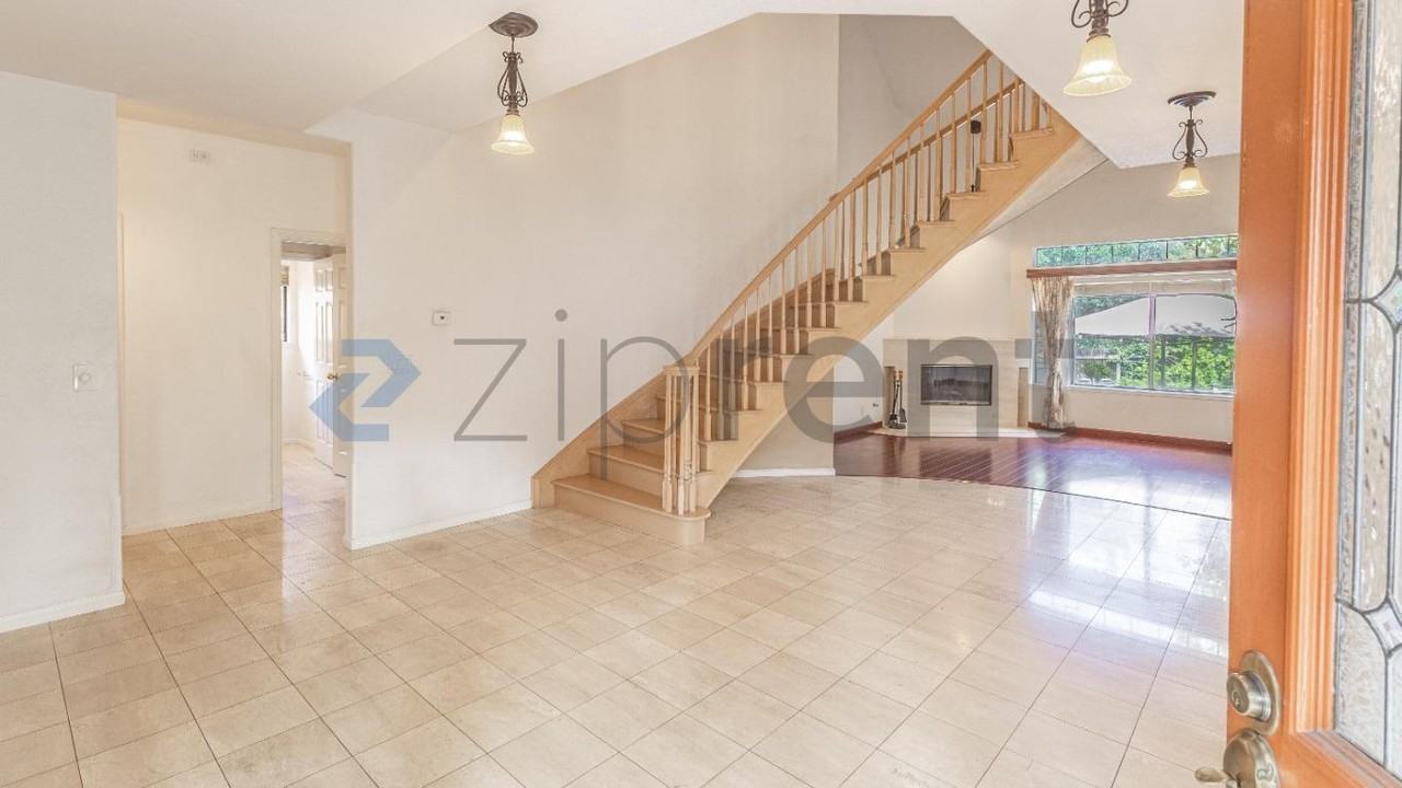 4439 Esta Ln - Photo 4 of 50