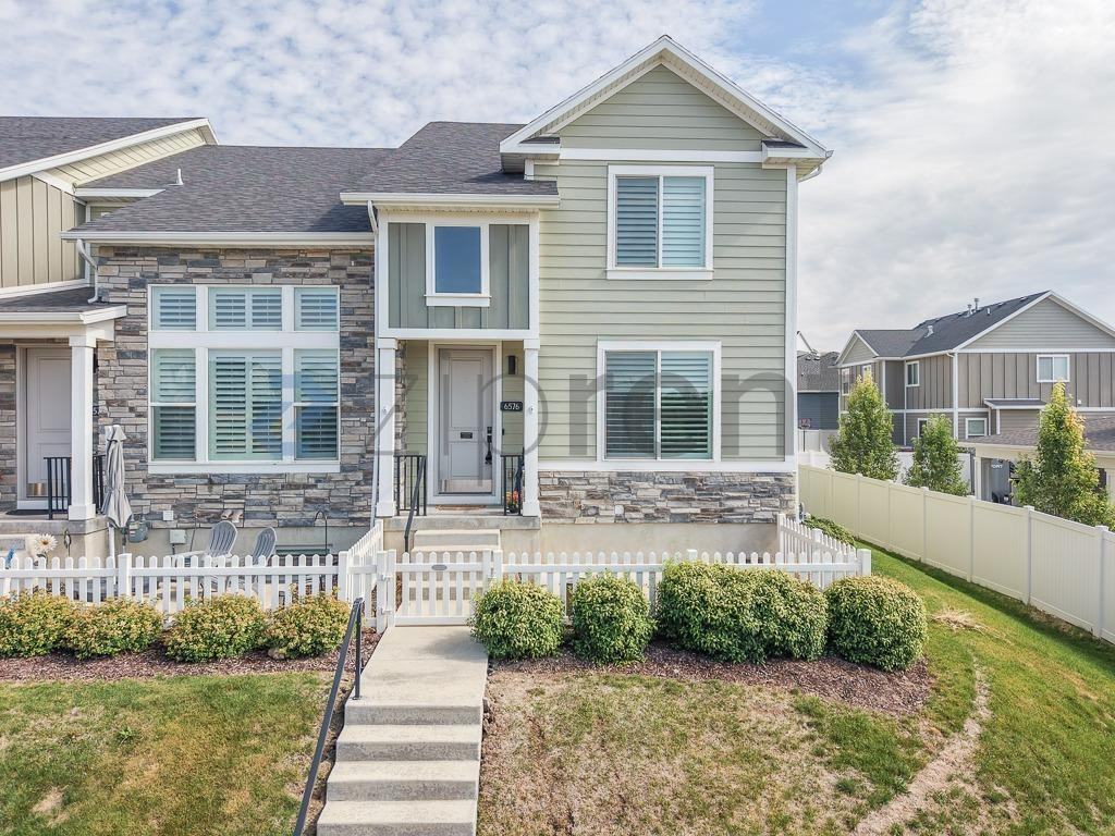 6576 W.S. - Photo 2 of 31