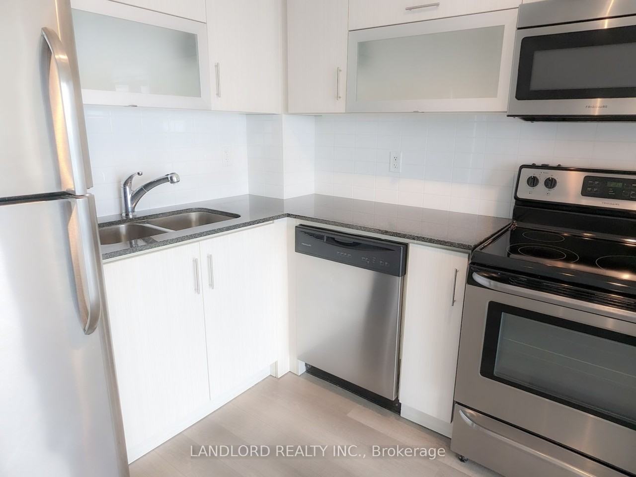 2015 Sheppard Ave E #2501 - Photo 2 of 27