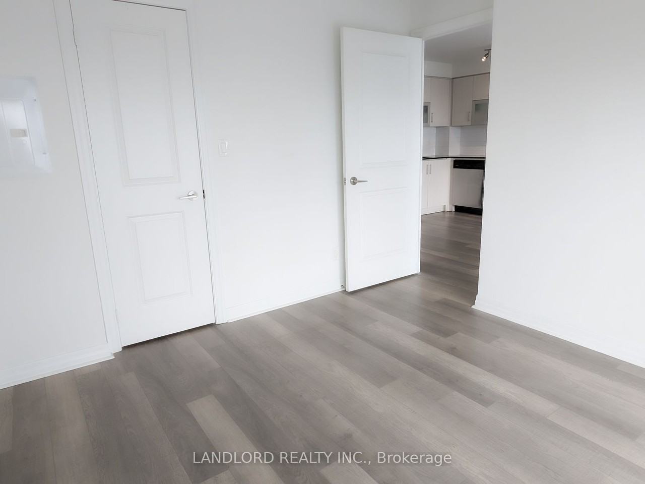 2015 Sheppard Ave E #2501 - Photo 7 of 27