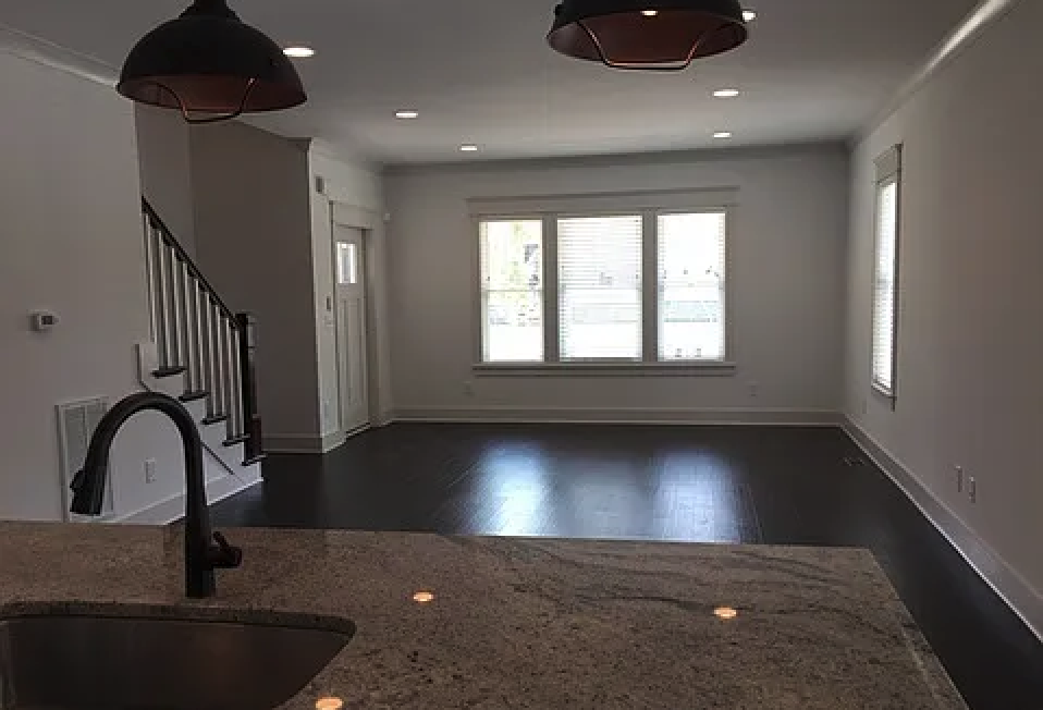 1509 61st Ave N - Photo 5 of 17