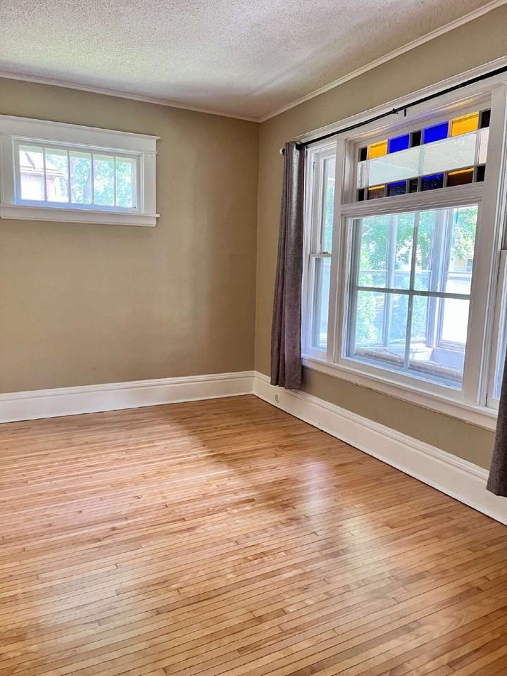 1741 Van Buren Ave - Photo 7 of 18