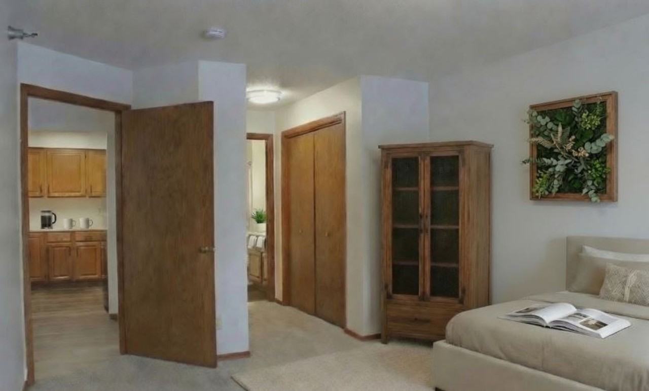 Main Square Apartments - Photo 4 of 11