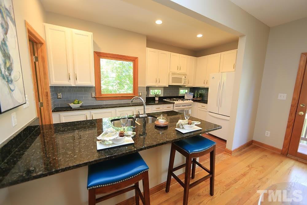 212 Columbia Pl W - Photo 6 of 12