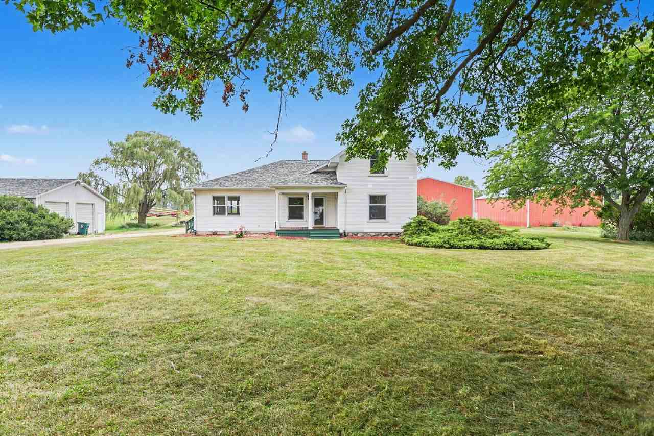 5050 Maple Grove Rd - Photo 3 of 25