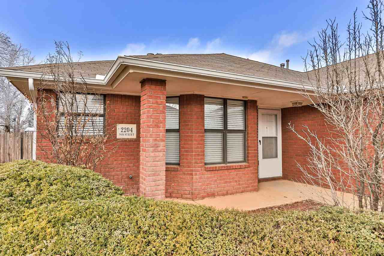 2204 94th St - Photo 2 of 33