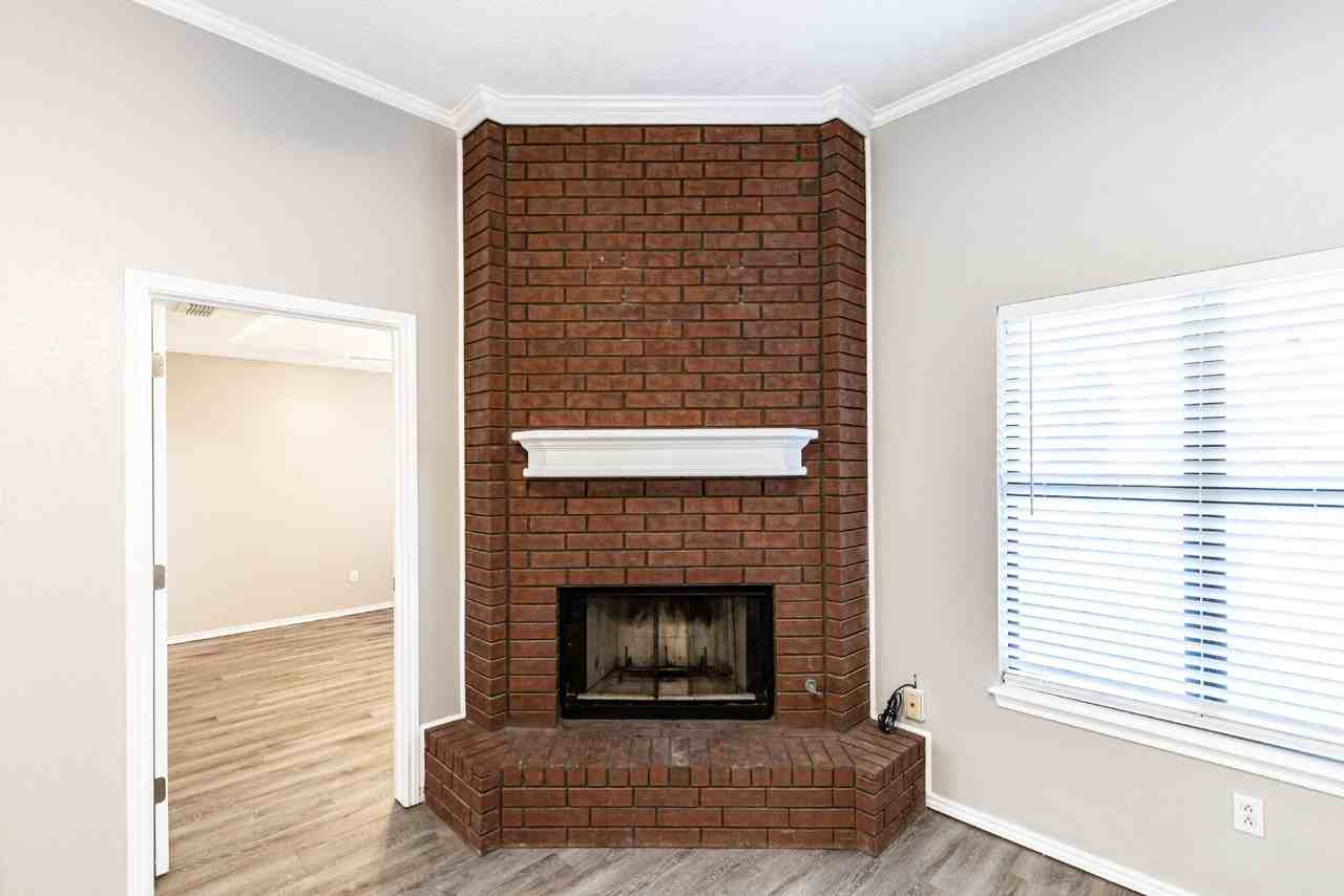 2204 94th St - Photo 7 of 33