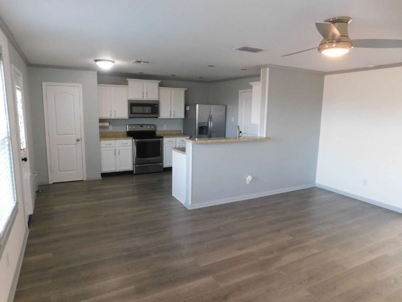 6131 Southern Vis - Photo 3 of 14