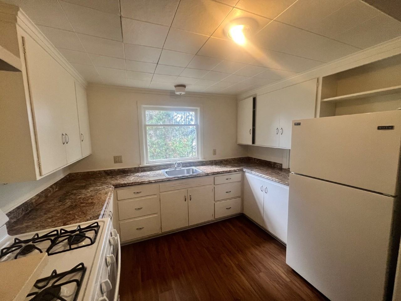35 S 21st St Apt F1 - Photo 7 of 10