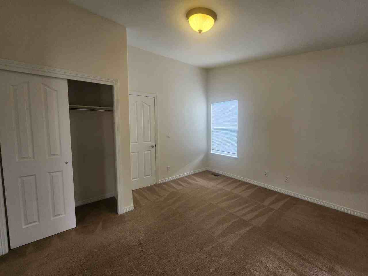 6259 S Newbern Way - Photo 5 of 50