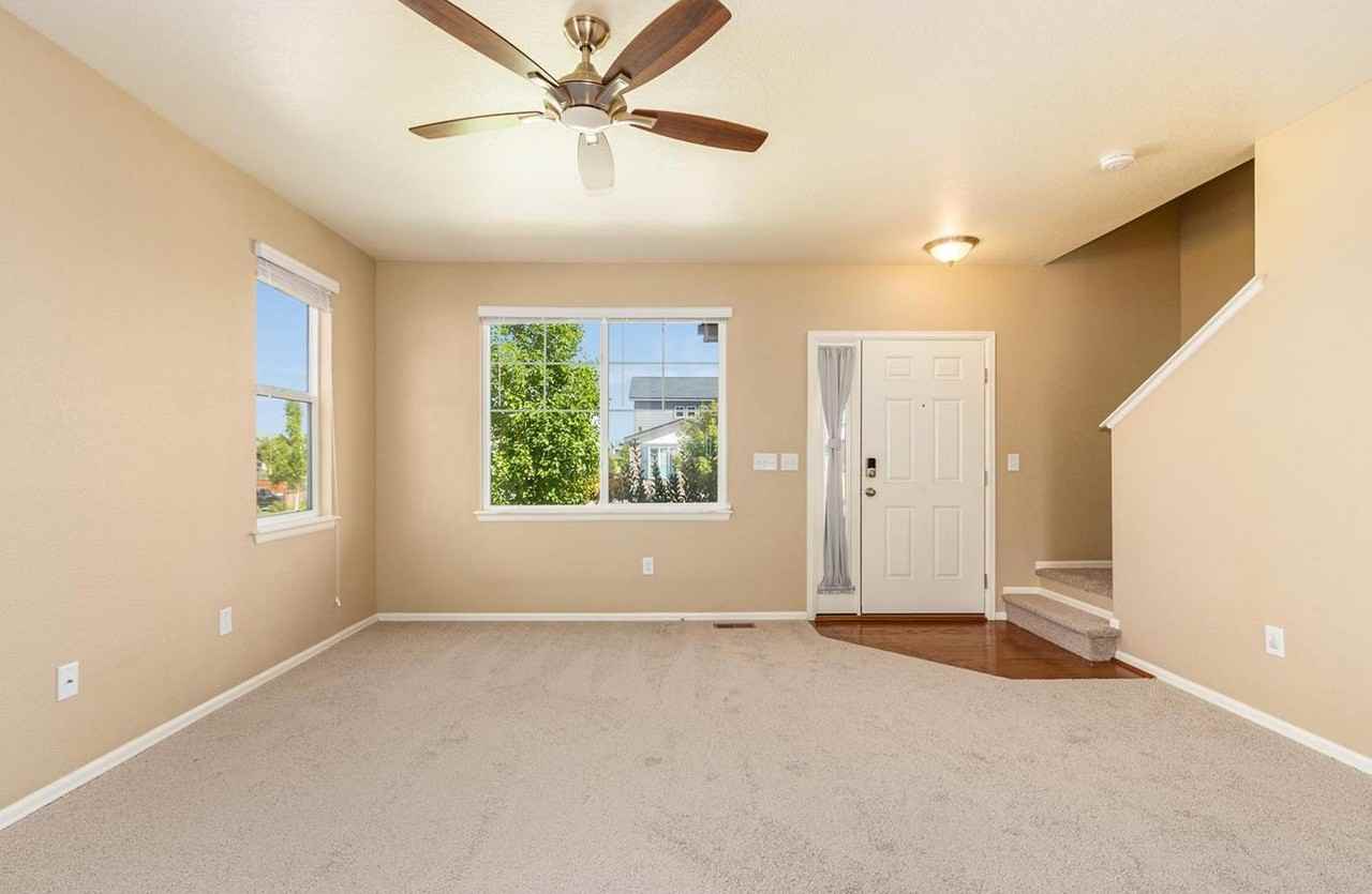 6281 Genoa St - Photo 4 of 20