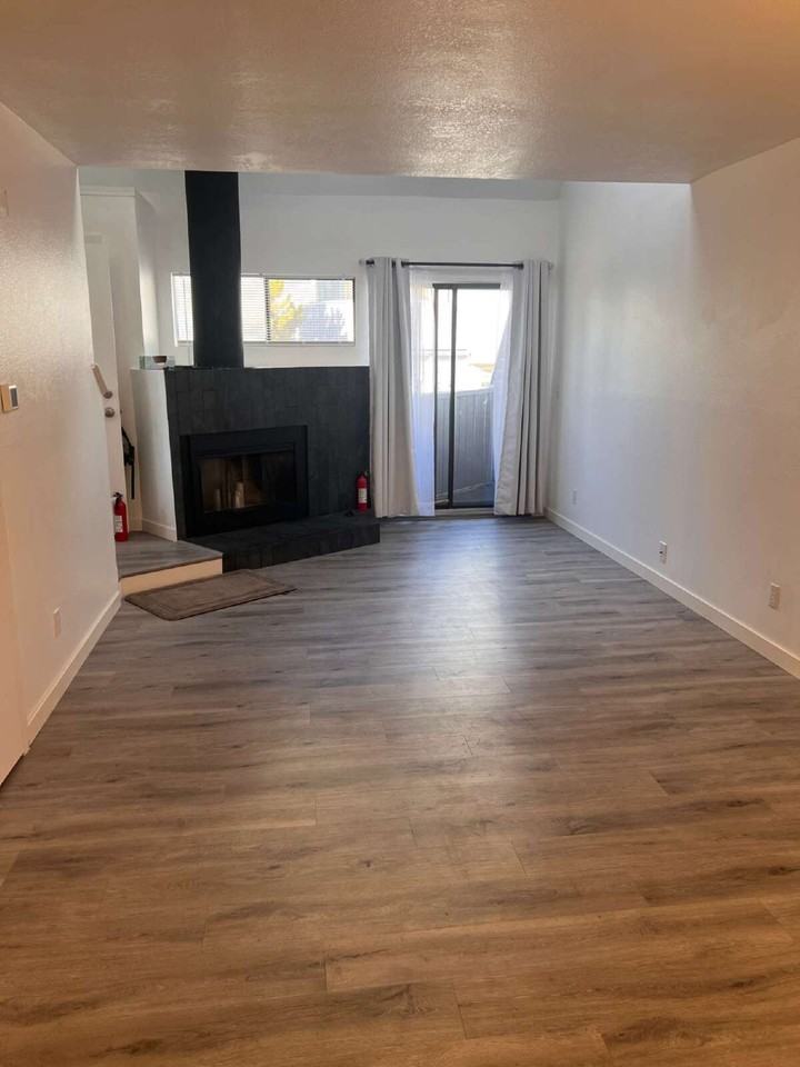 8701 Huron St - Photo 4 of 17