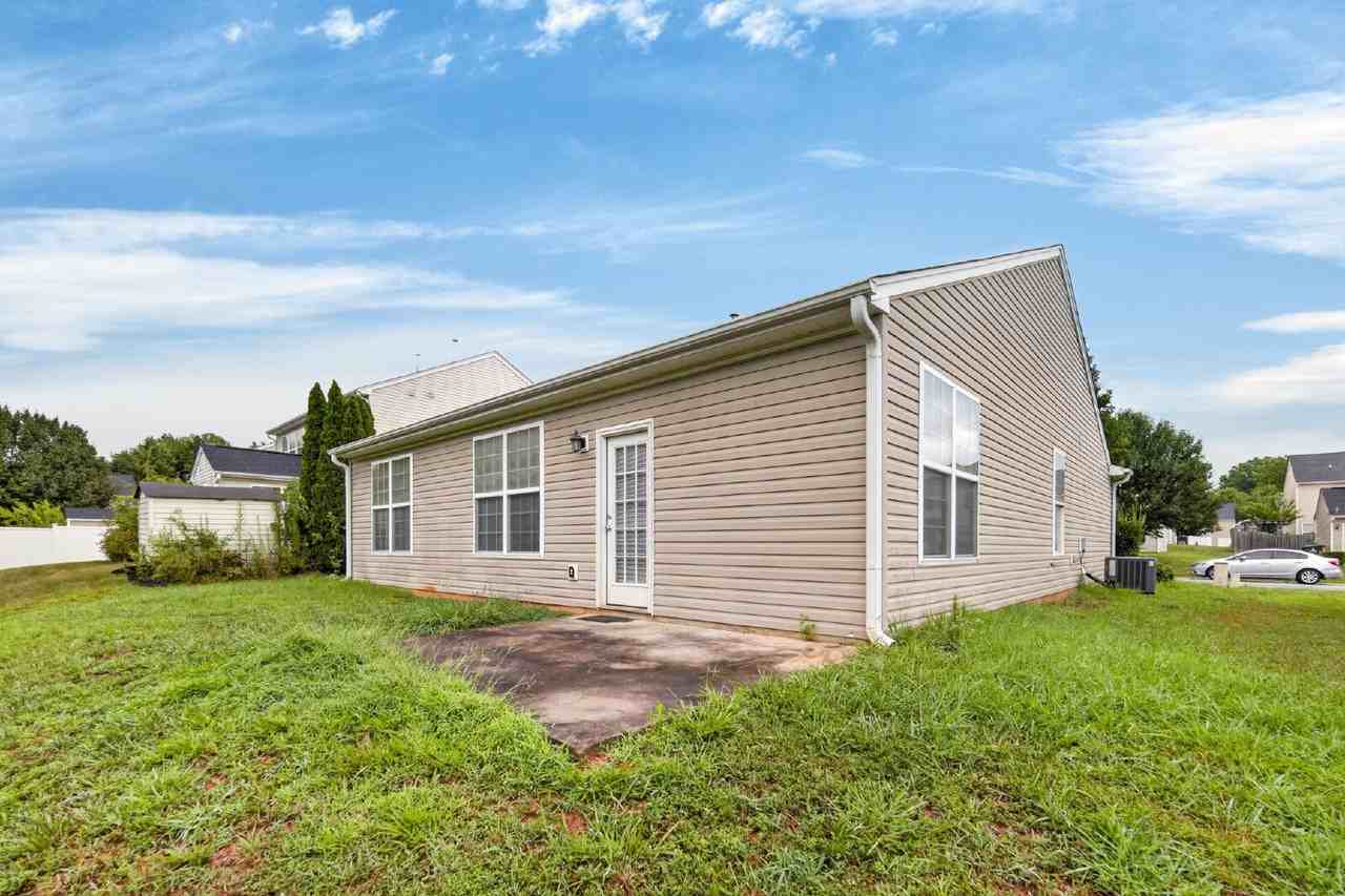 2325 Waverly Crossing Rd - Photo 4 of 29