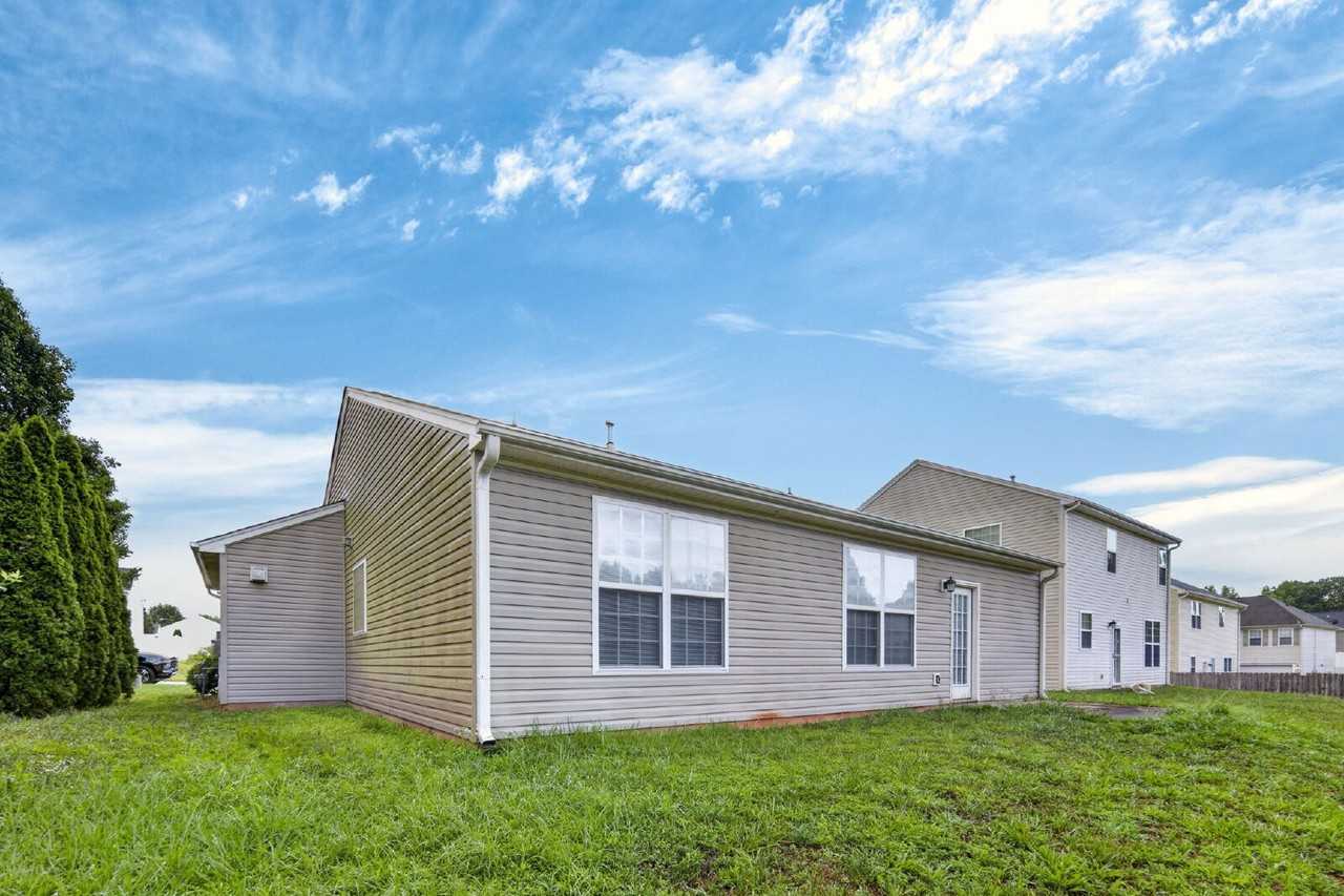 2325 Waverly Crossing Rd - Photo 6 of 29