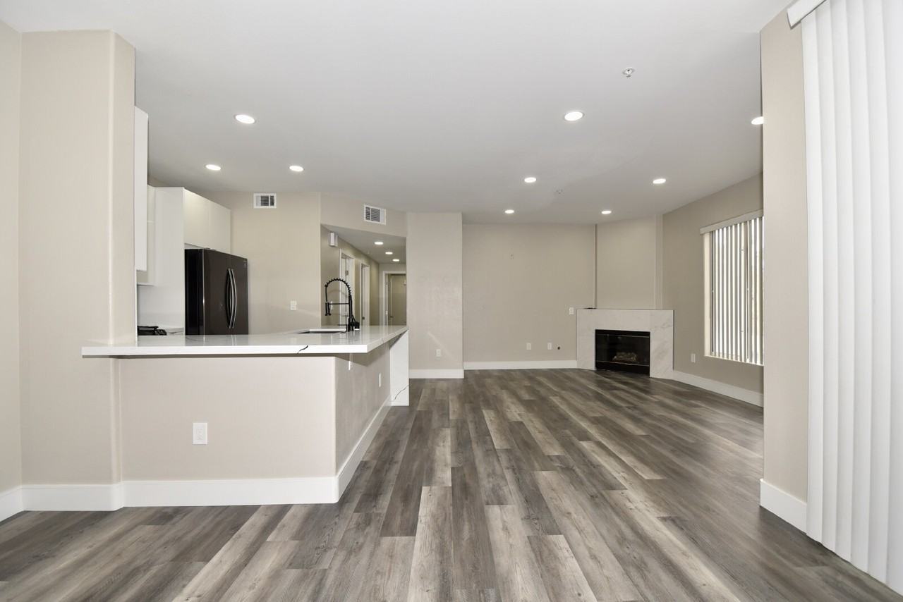 7173 S Durango Dr #203 - Photo 4 of 22
