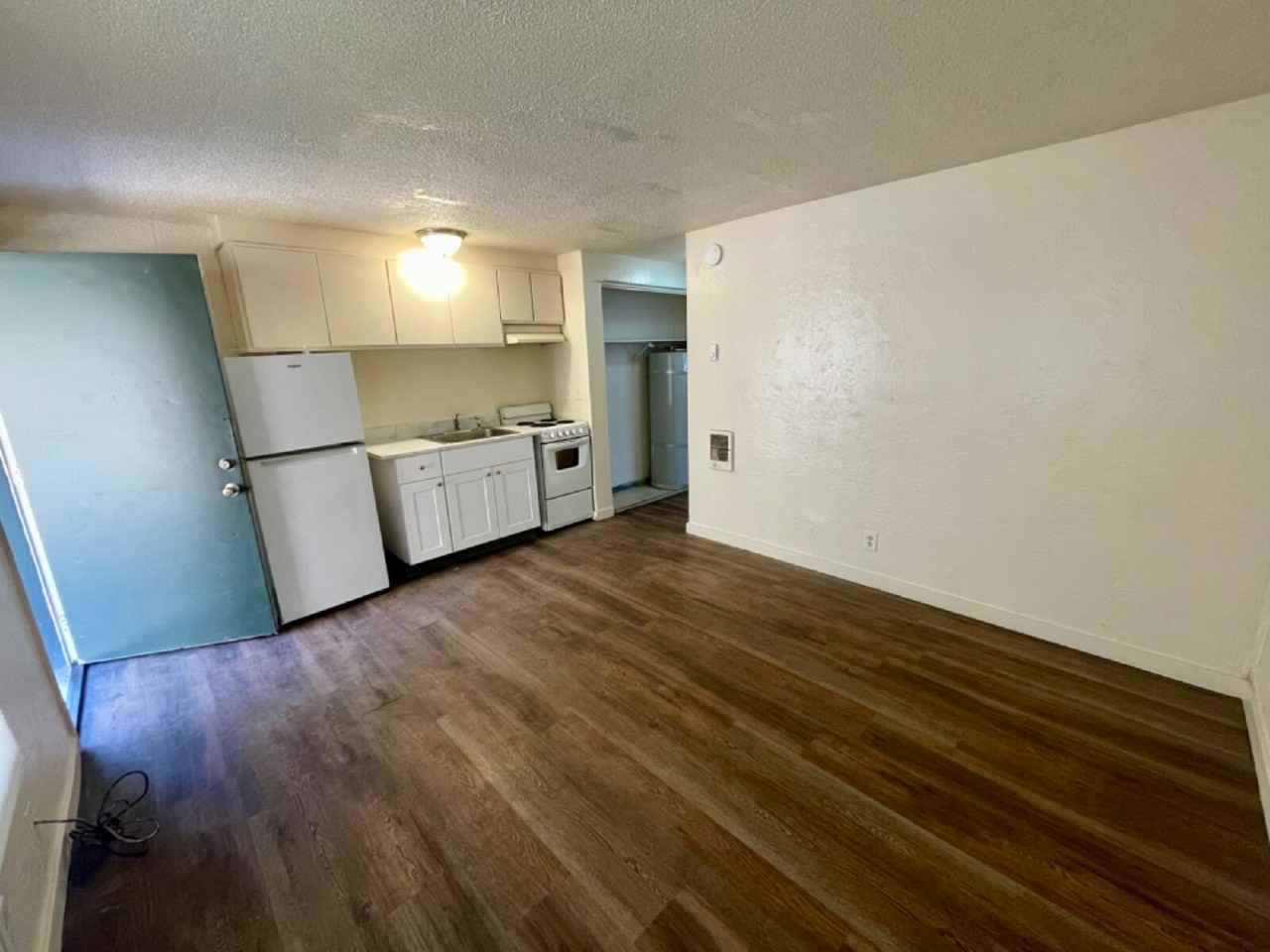 555 Tyler St #21 - Photo 3 of 8