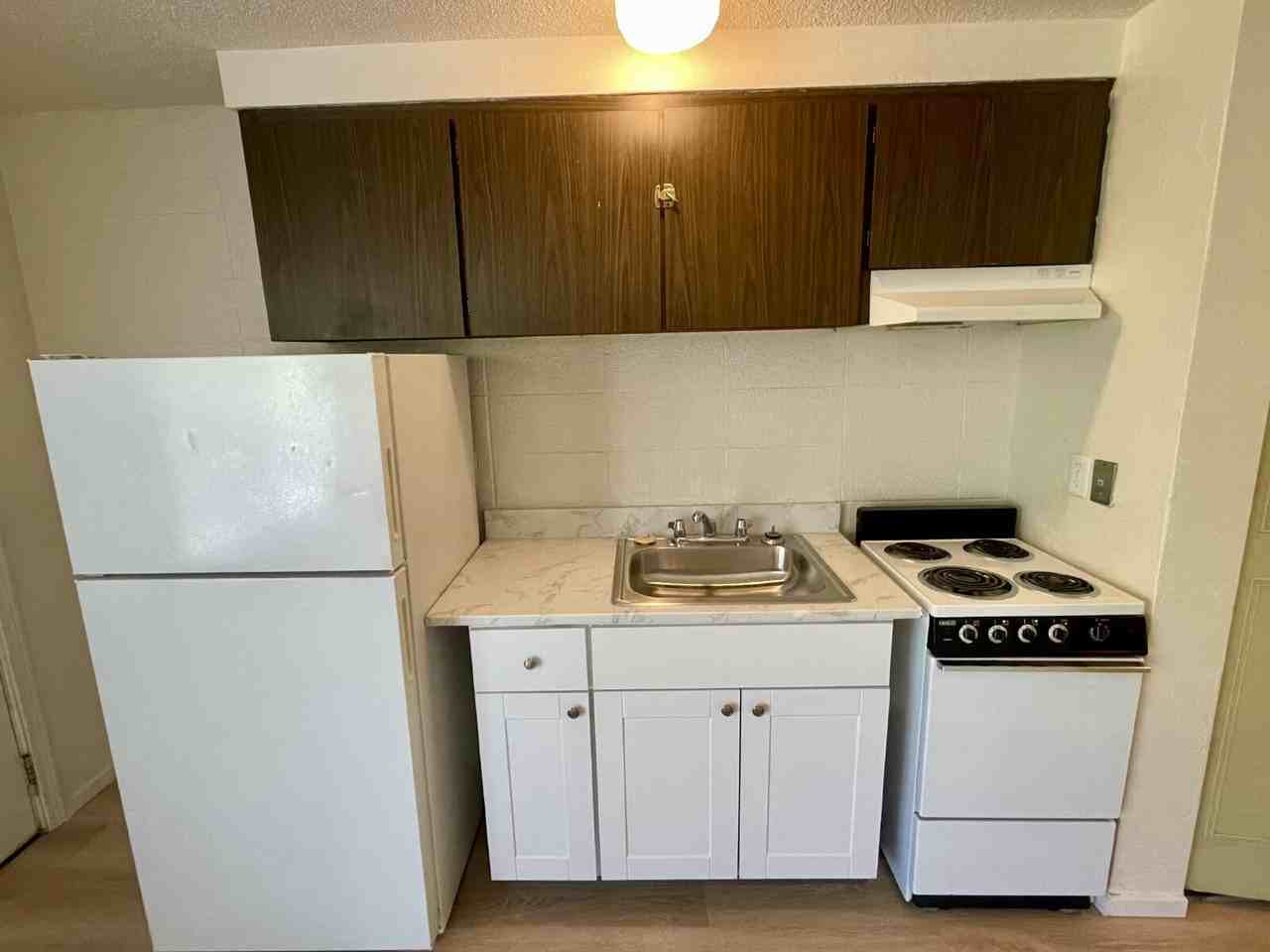 555 Tyler St #24 - Photo 5 of 9