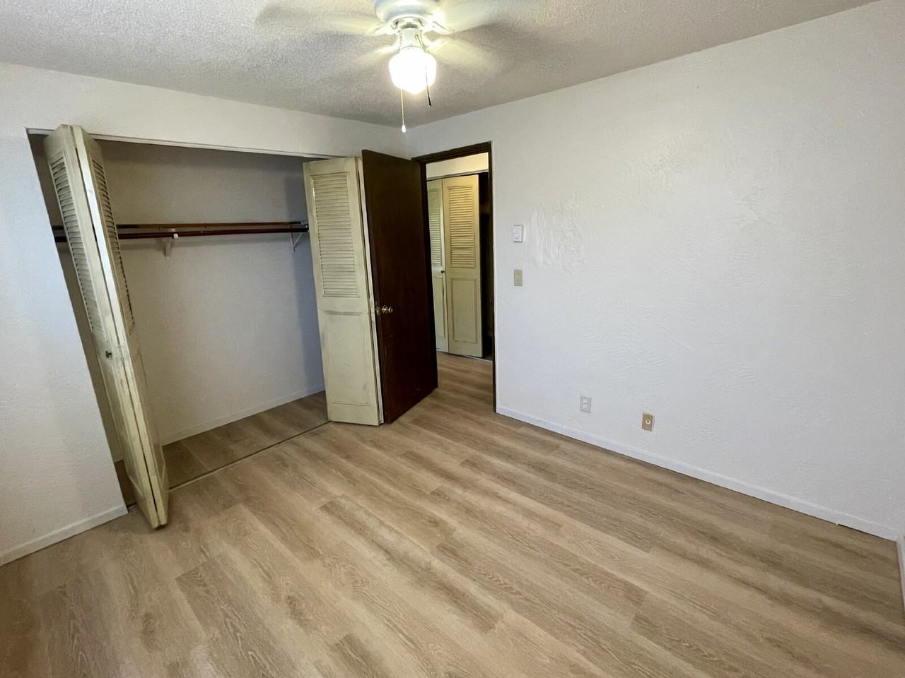 555 Tyler St #24 - Photo 7 of 9