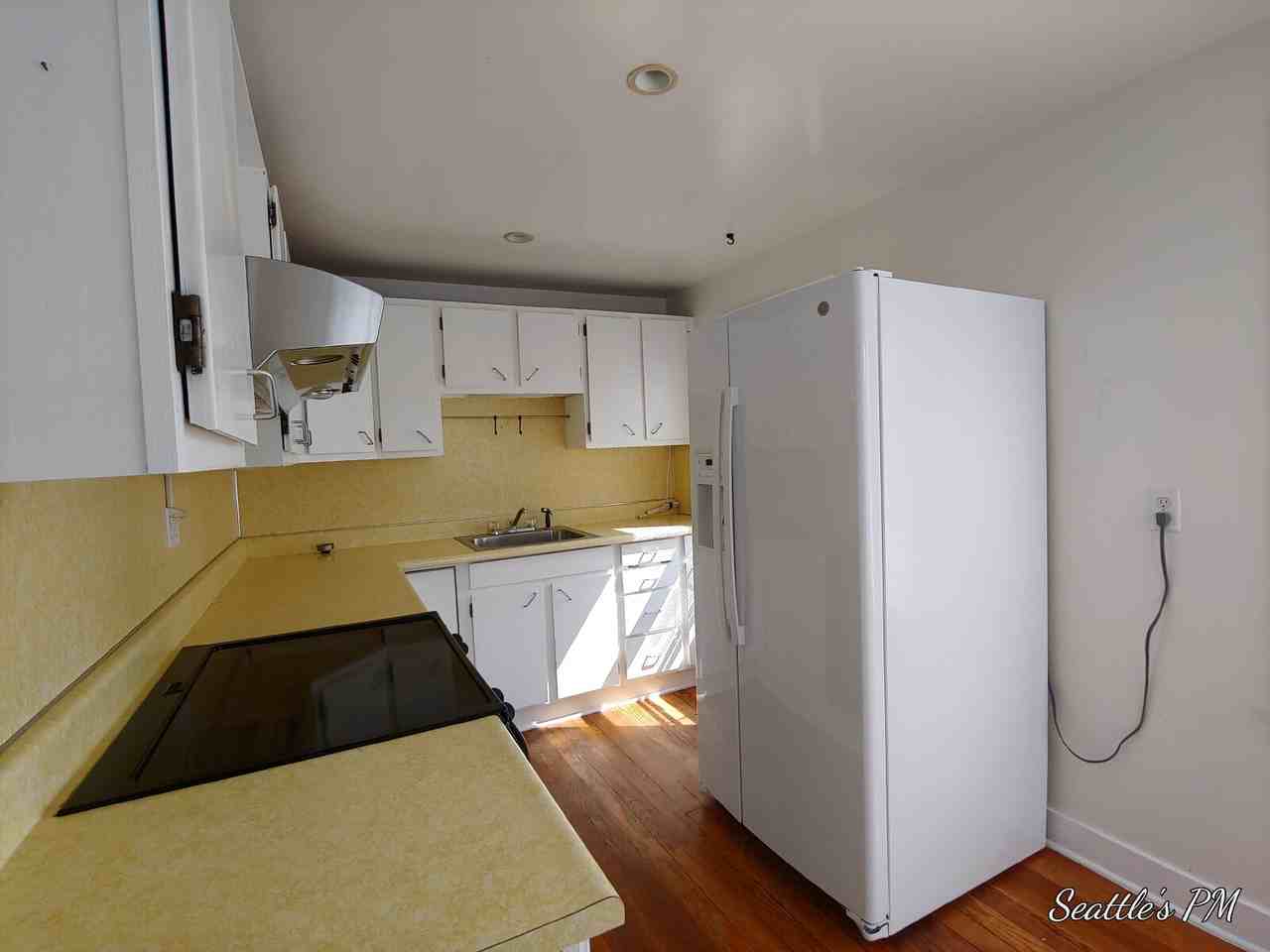 7510 34th Ave Sw - Photo 4 of 13