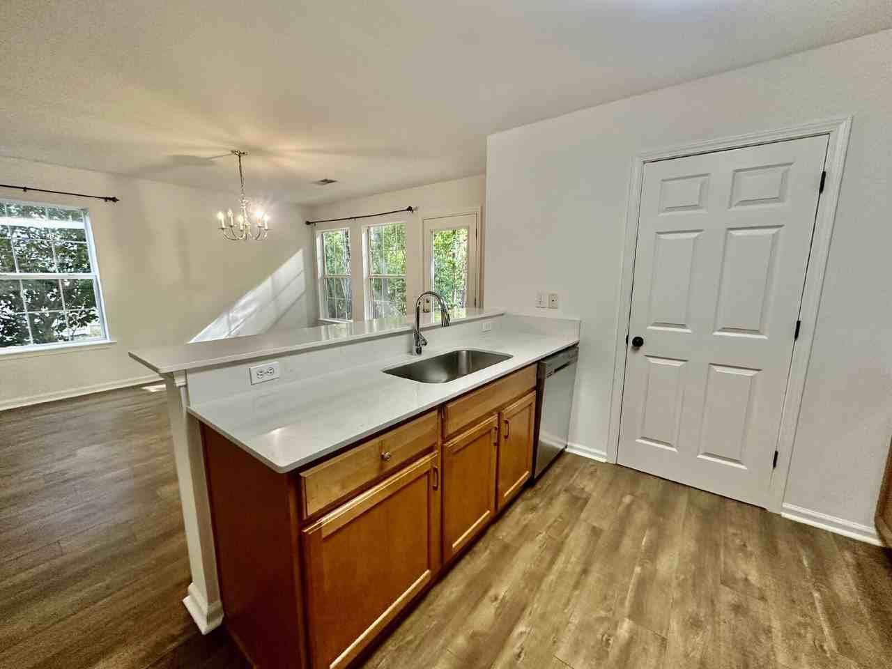 383 Gardners Cir #SR - Photo 7 of 28
