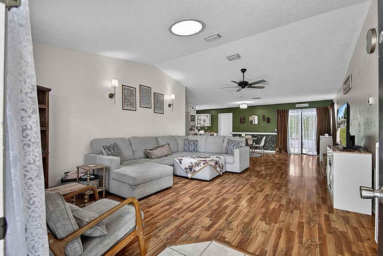 4 Zanzibar Balsan Ct - Photo 6 of 50