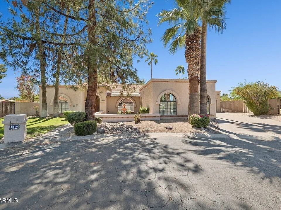 4319 E Lupine Ave - Photo 2 of 40