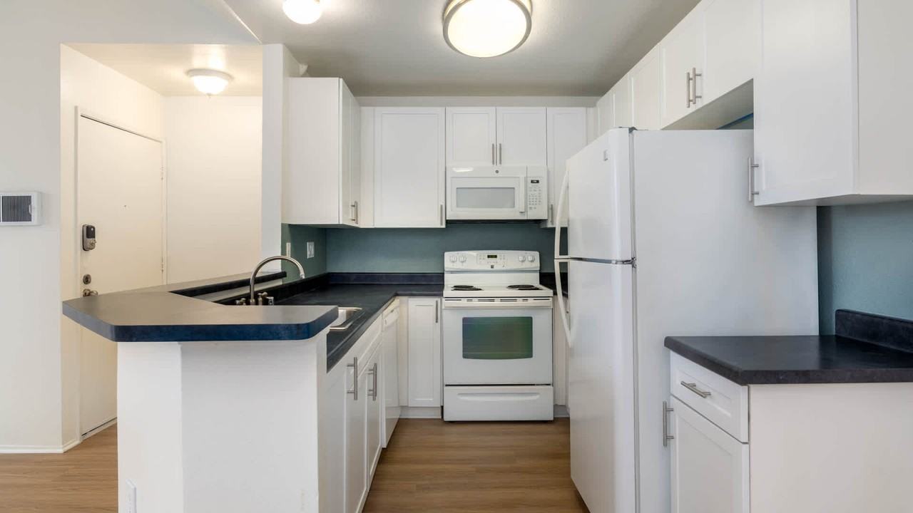 Canyon Ridge - Photo 4 of 26