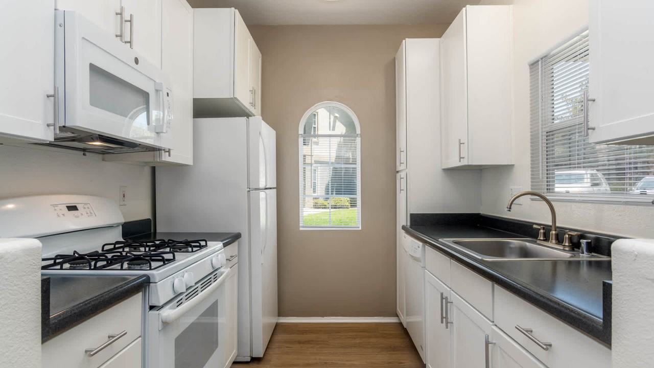 Ridgewood Village - Photo 6 of 33