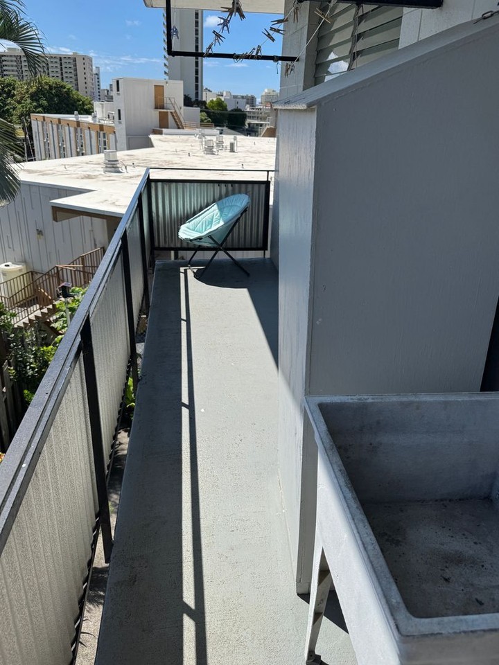 1653 Pensacola St #4 - Photo 7 of 9