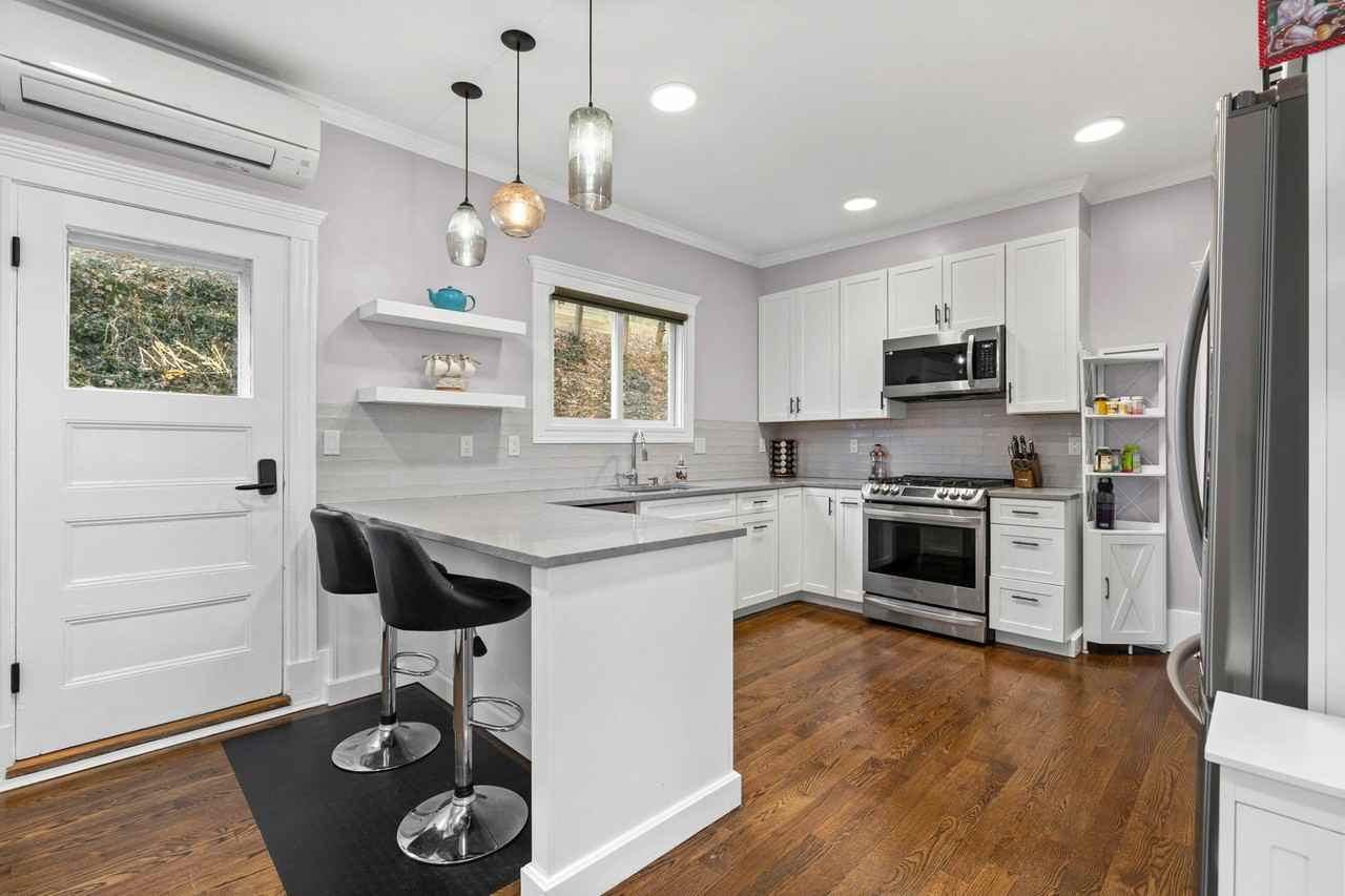 62 Atherton Rd #A - Photo 5 of 24