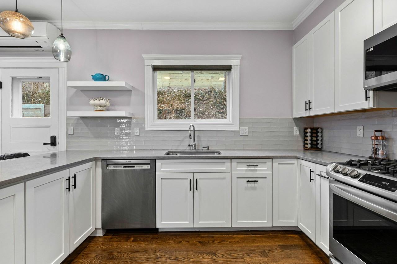 62 Atherton Rd #A - Photo 6 of 24
