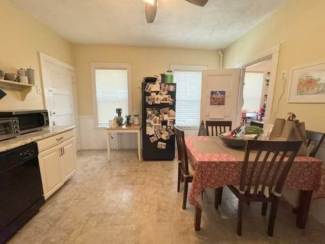 46 Dustin St #1 - Photo 3 of 17