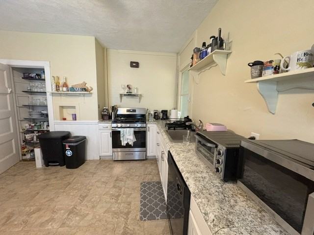 46 Dustin St #1 - Photo 4 of 17
