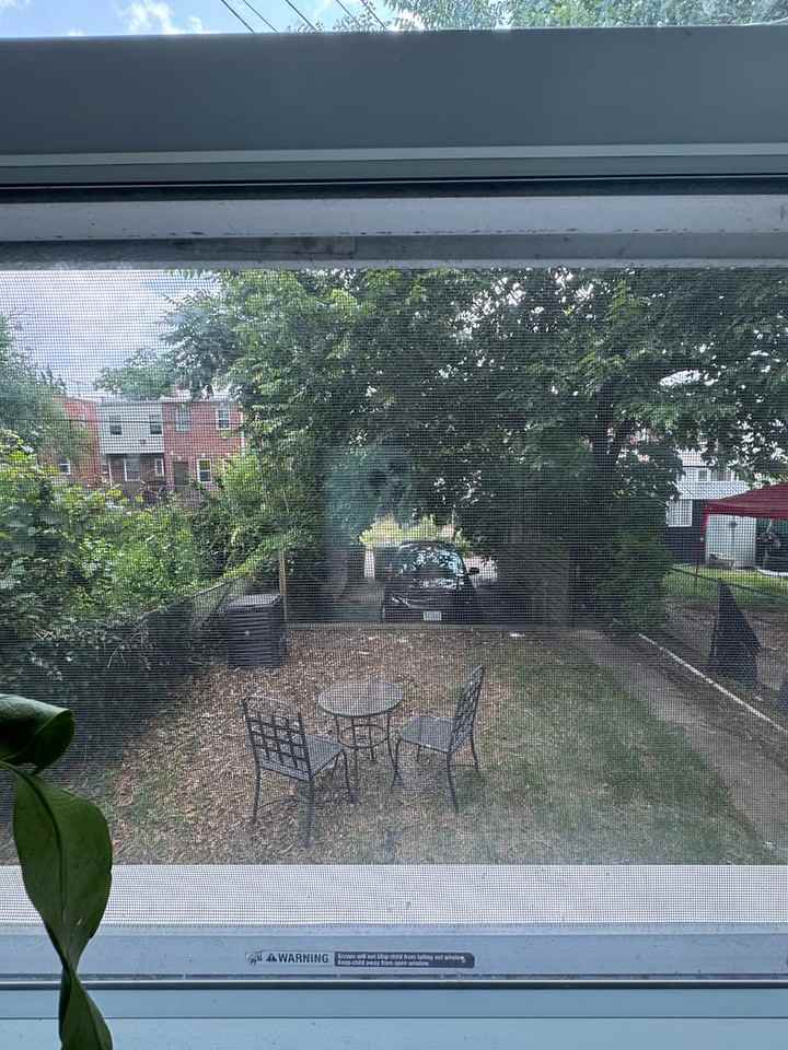 1921 Alabama Ave Se - Photo 3 of 16