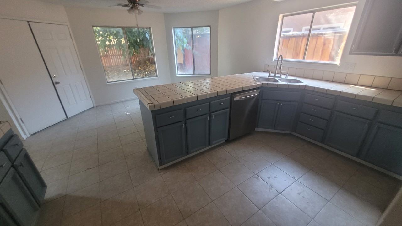5727 Lorraine Ave #NA - Photo 5 of 15
