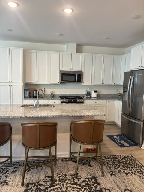 712 Fremont Dr - Photo 2 of 24