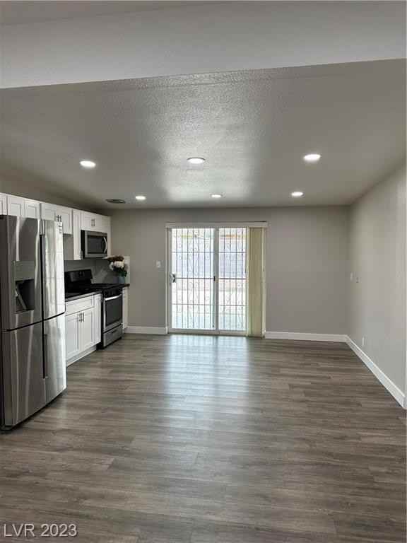 2753 Talbot St #NA - Photo 7 of 43