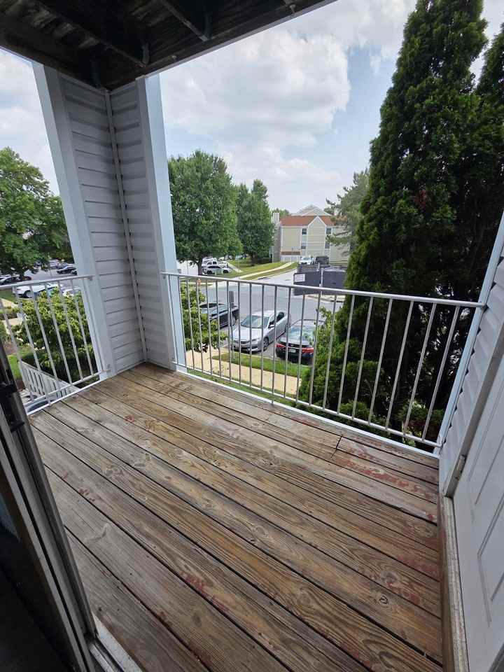 Kennington Rd #622 - Photo 5 of 22