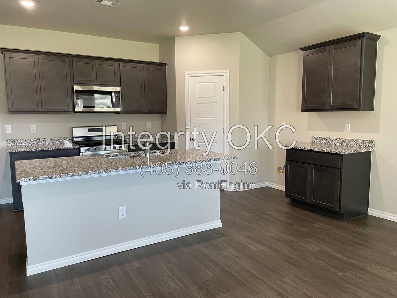 12512 Bending Brook Dr - Photo 2 of 26