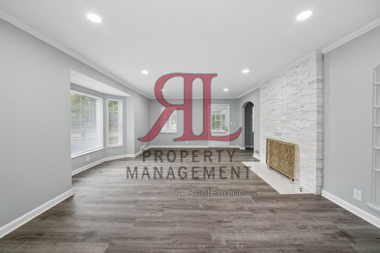 85 Eastmoor Blvd - Photo 4 of 50