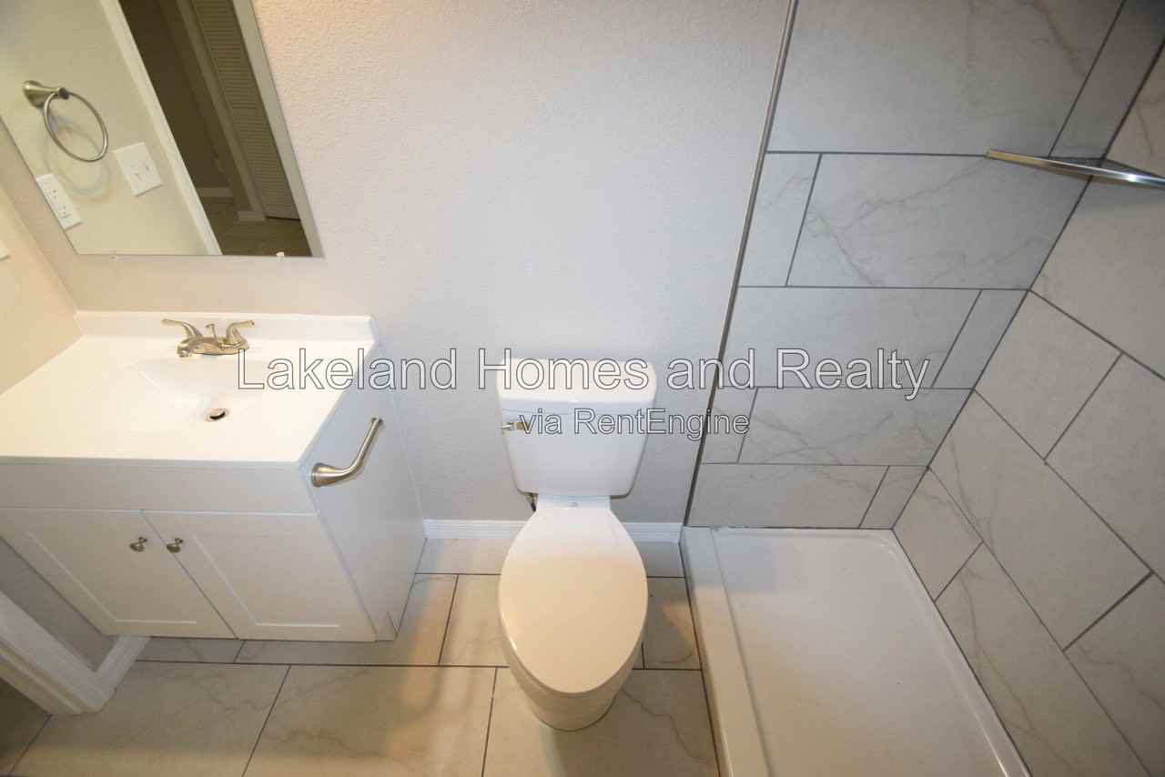 527 Garden Dr N #2 - Photo 7 of 15