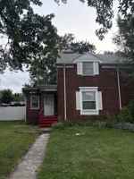 featured image of 8218 Meadow Ln #8218